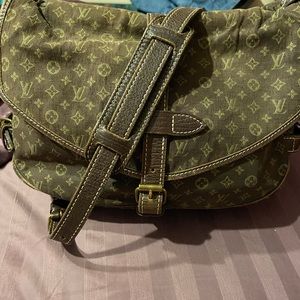 Authentic Vintage Louis Vuitton Saumur 30 - Fabric Monogram